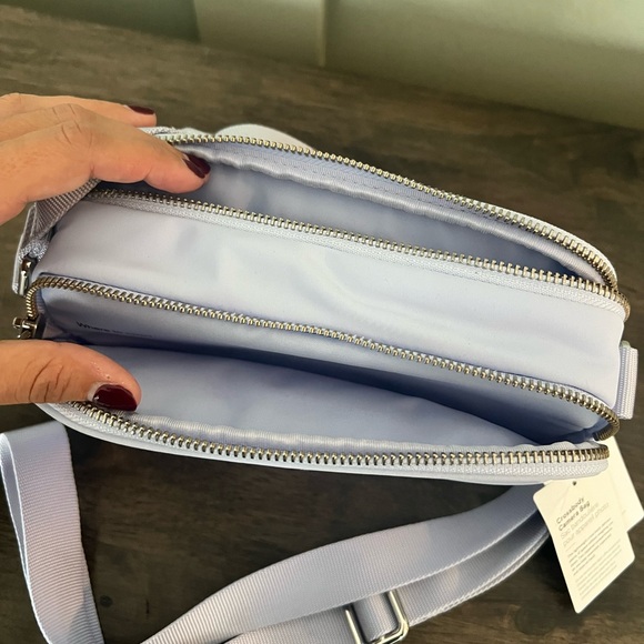 Lululemon Camera Bag - Picture 2 of 7